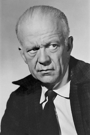 Willis Bouchey in No Name on the Bullet