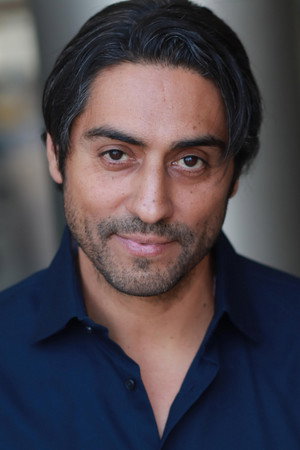 Francisco Ovalle in Catching Fireflies