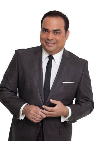 Gilberto Santa Rosa in Ruben Blades Is Not My Name