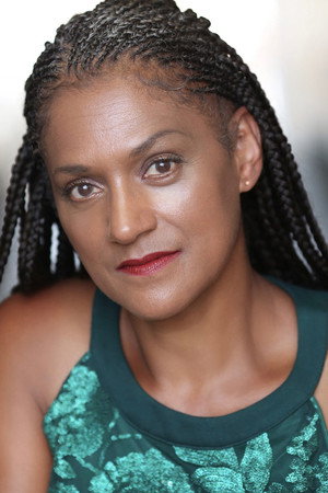 Cathy Tyson in The Serpent and the Rainbow