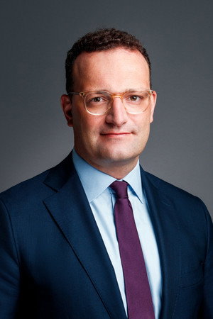 Jens Spahn in Schockwellen. Nachrichten aus der Pandemie