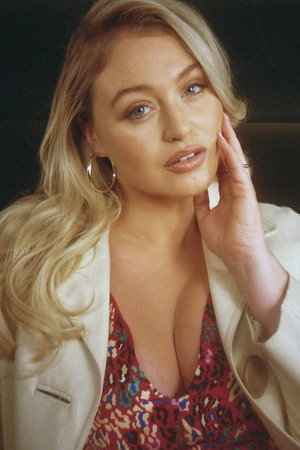 Iskra Lawrence in Straight Curve  Redefining Body Image