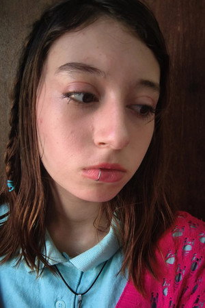 Sofia Debossan in Piadas Internas