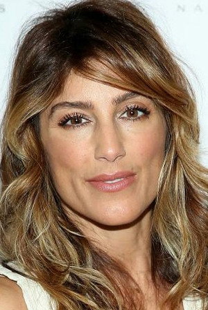 Jennifer Esposito in Crash