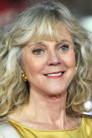 Blythe Danner in Meet the Parents