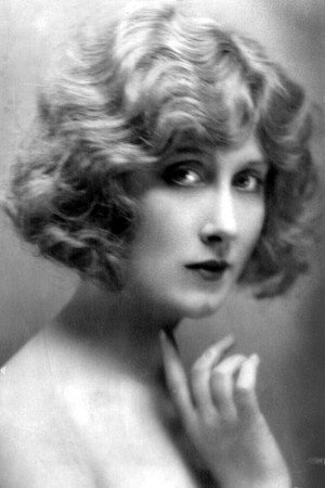 Helen Lee Worthing in Night Life of New York