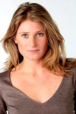 Laura Blanc in Renaissance