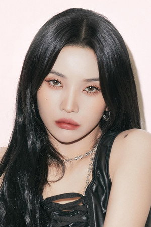 Jeon So-yeon in (G)I-DLE WORLD TOUR [iDOL] IN CINEMAS