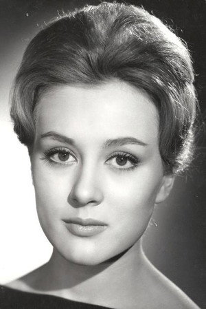 María Mahor in Legions of the Nile