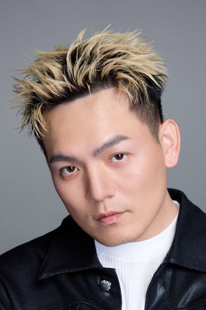 Daniel Hong in Miss Shampoo