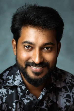 Madhampatty Rangaraj in Mehandi Circus