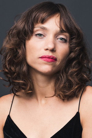 Julia Gorman in A Suspeita