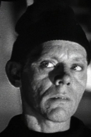 Skelton Knaggs in Terror by Night