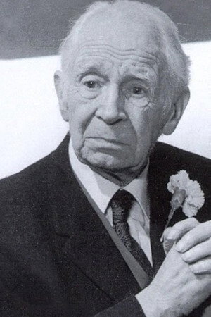 Harold Bennett in Are You Being Served? The Movie