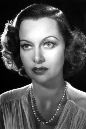 Luli Deste in Outlaws of the Desert
