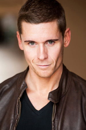 Linc Hand in Lazarus