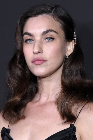 Rainey Qualley in Shut In