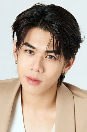 Chayatorn Trairattanapradit in LYKN Day1 to Debut