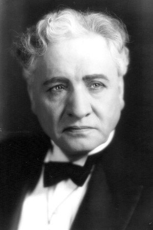 Robert Wayne in The Devil's Daughter