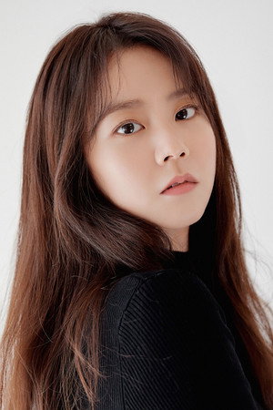 Han Seung-yeon in Show Me the Ghost
