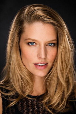 Sarah Brooks in Girl on the Third Floor