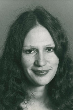 Claire Wikholm in Pistolteatern