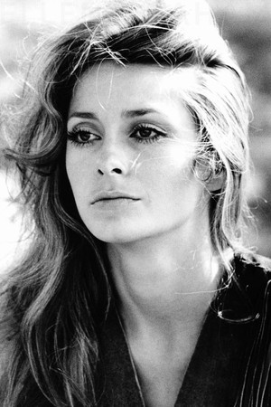 Elizabeth Ashley in Stagecoach