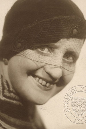 Marta Májová in Román hloupého Honzy