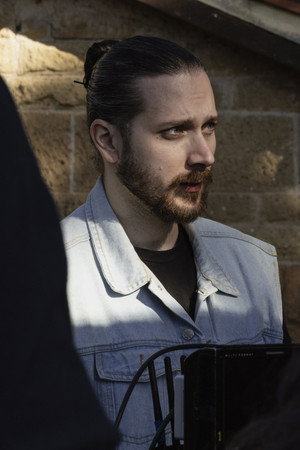 Luca Matteo Parisi in Straniero