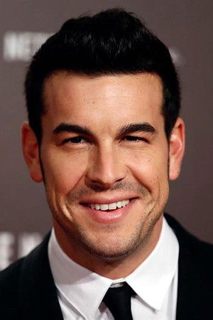 Mario Casas in Summer Rain