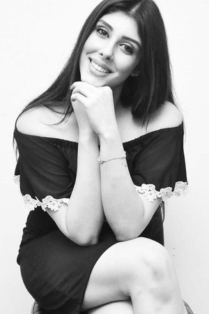 Aditi Singh in Wajood