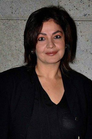 Pooja Bhatt in Kranti Kshetra