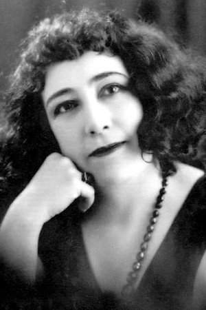 Emma Roldán in Simitrio