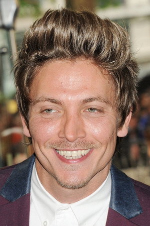Tyler James in Amy