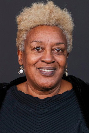 CCH Pounder in The Naked Gun
