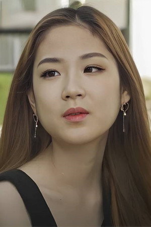 Lee Sul-ah in Six Sense: Women in Sight