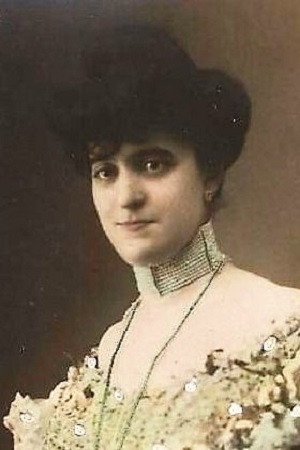 Dolores Bremón in Un anuncio y cinco cartas