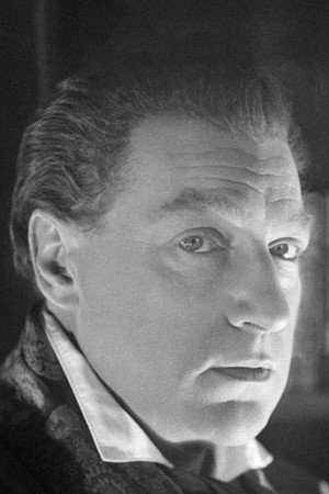 Sacha Guitry in If Paris Were Told to Us