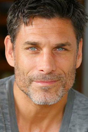 James Hyde in The Date Whisperer