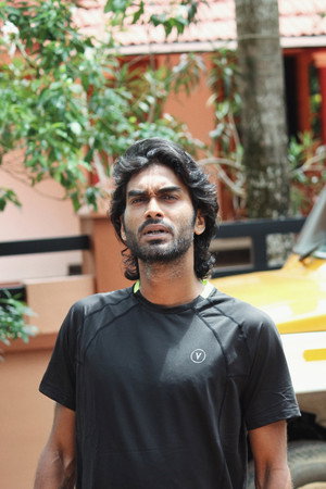 Renjith Murali in Agolathapanavum Athmahathyayum - Chapter 1: Aipose Puranam
