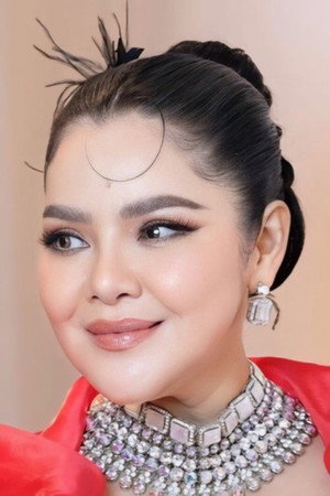 Apaporn Nakornsawan in Oh My Ghost 2