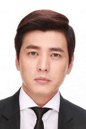 Lee In in Muoi: The Legend of a Portrait