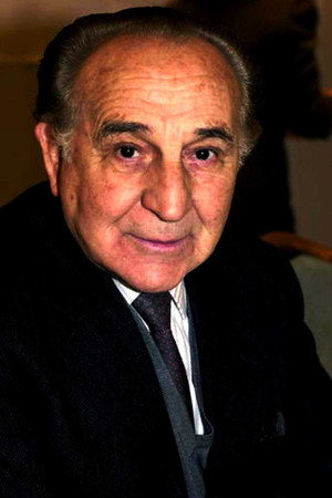 Pedro Peña in Sweet