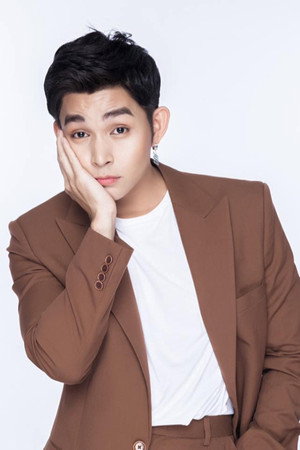Jun Phạm in Going Home for Tet