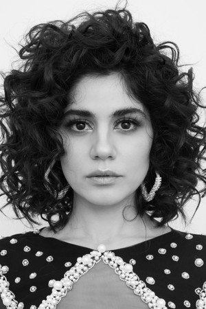 Zeynep Çamcı in Arap Kadri