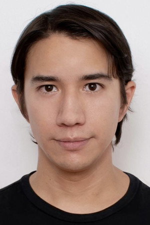 Daniel Aranzubia in Thank You, You Saved My Life