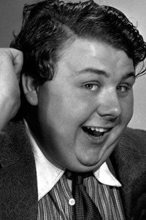 Graham Moffatt in Ask a Policeman