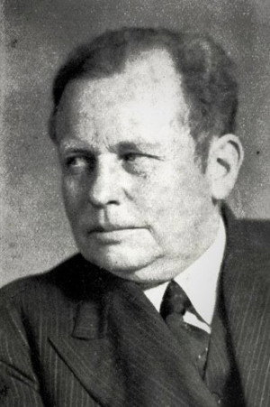 Egil Hjorth-Jenssen in Lend Me Your Wife