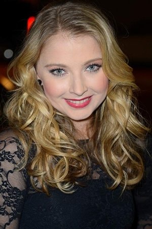 Elisabeth Harnois in My Date with the President's Daughter