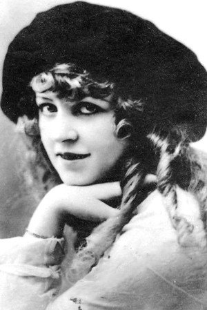 Alma Hanlon in Going Up
